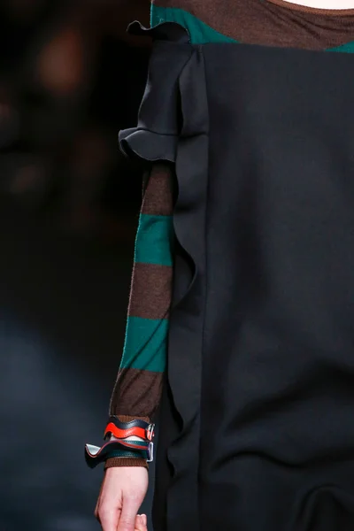 Look 23